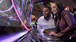 Roulette Dream Gaming dengan bola berputar di studio langsung